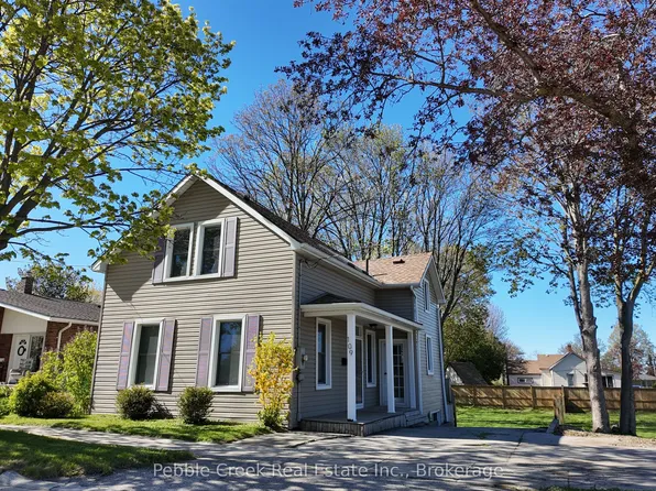 109 Napier St, Goderich, ON N7A 1W4