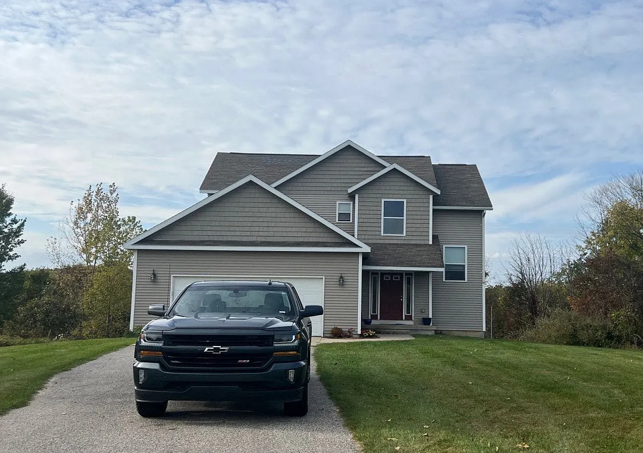 12369 Plantation Ct NE photo 1