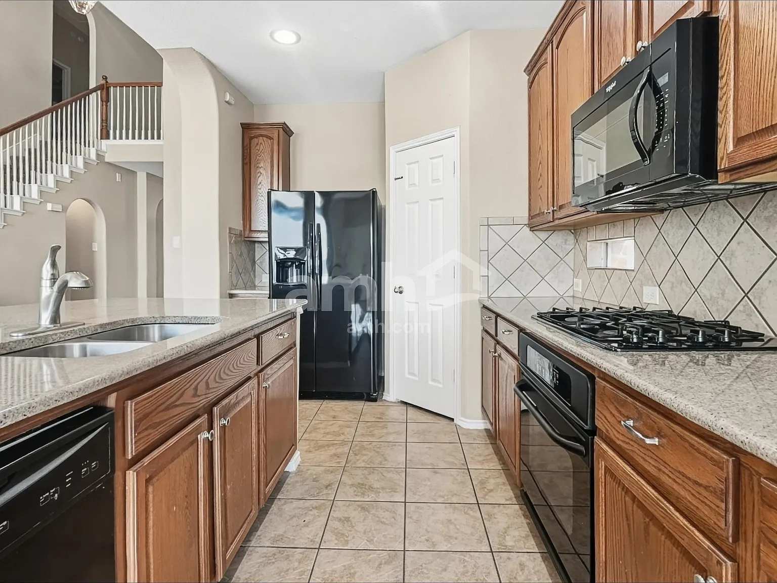 4 bed, 2.5 bath, 2628 sqft, $2,680 — Photo 3