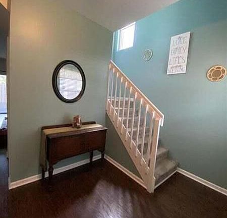 5th image of 230 Leland Ln