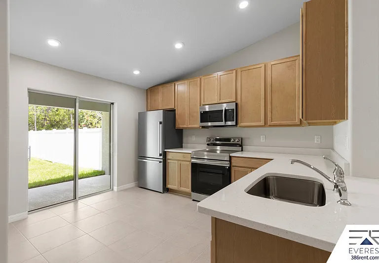 14 Llovera Pl #A — Photo 11