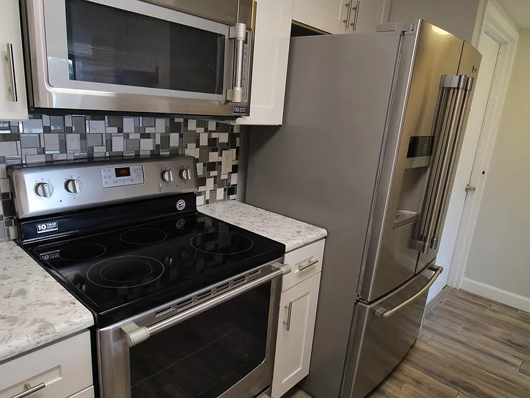 2621 Cove Cay Dr #405 — Photo 10