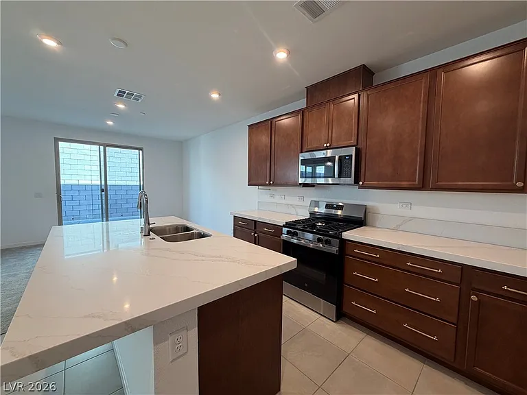 9234 Litvin St — Photo 5