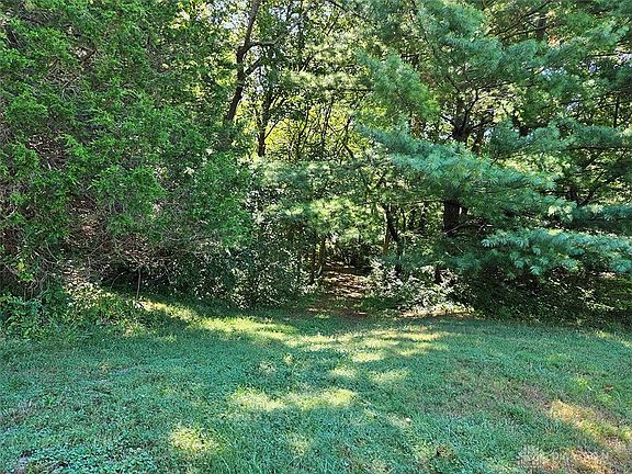 4th image of 0 Lakeshore Dr E