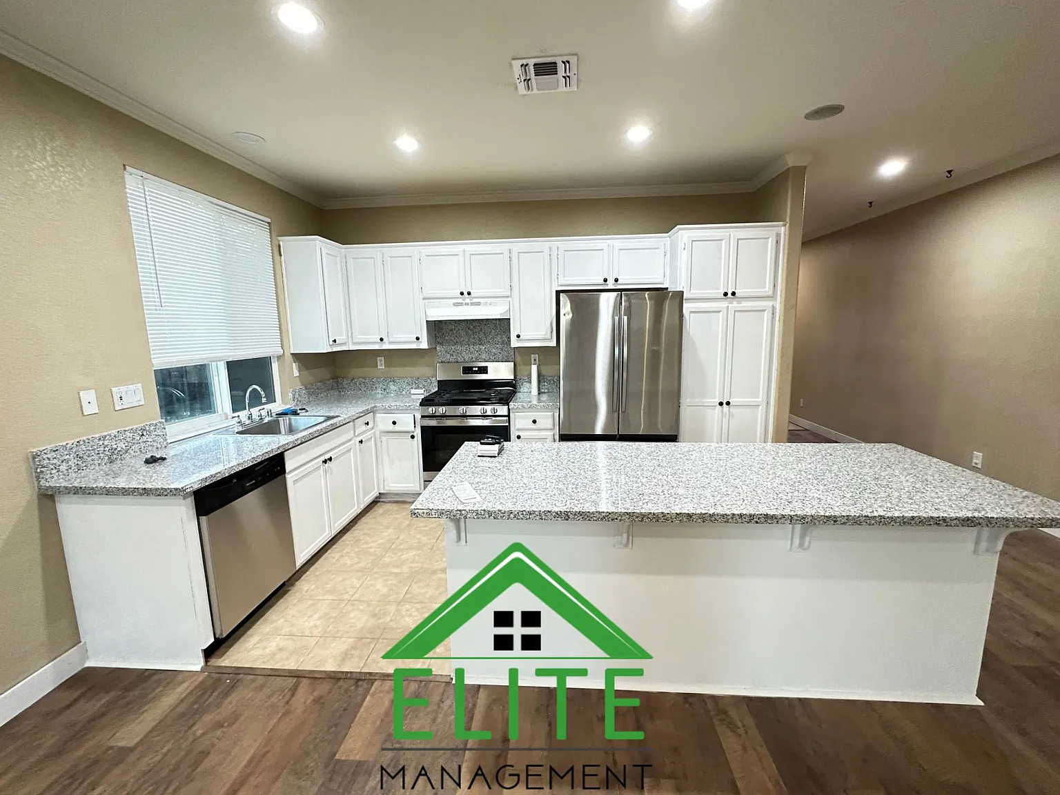 3 bed, 1416 sqft, $2,795 — Photo 3