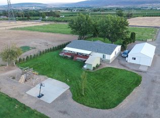13406 W Acord Rd, Benton City, WA 99320