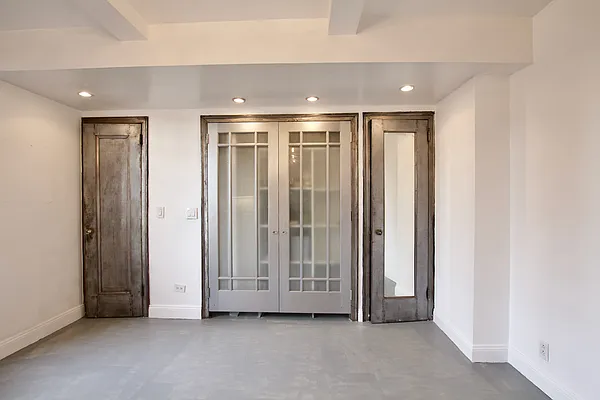 Sold by Steven Corcoran Real Estate | media 4