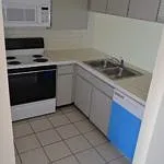 7800 Belcher Rd — Photo 24