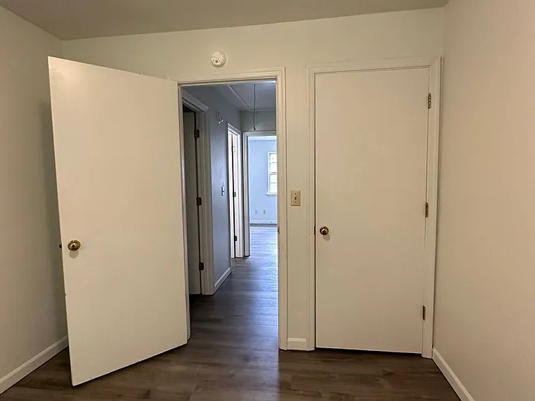 270 Albert Ct — Photo 24