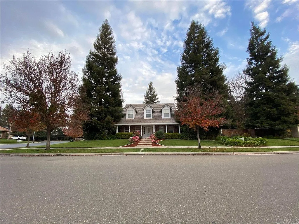 2107 El Portal Dr photo 1