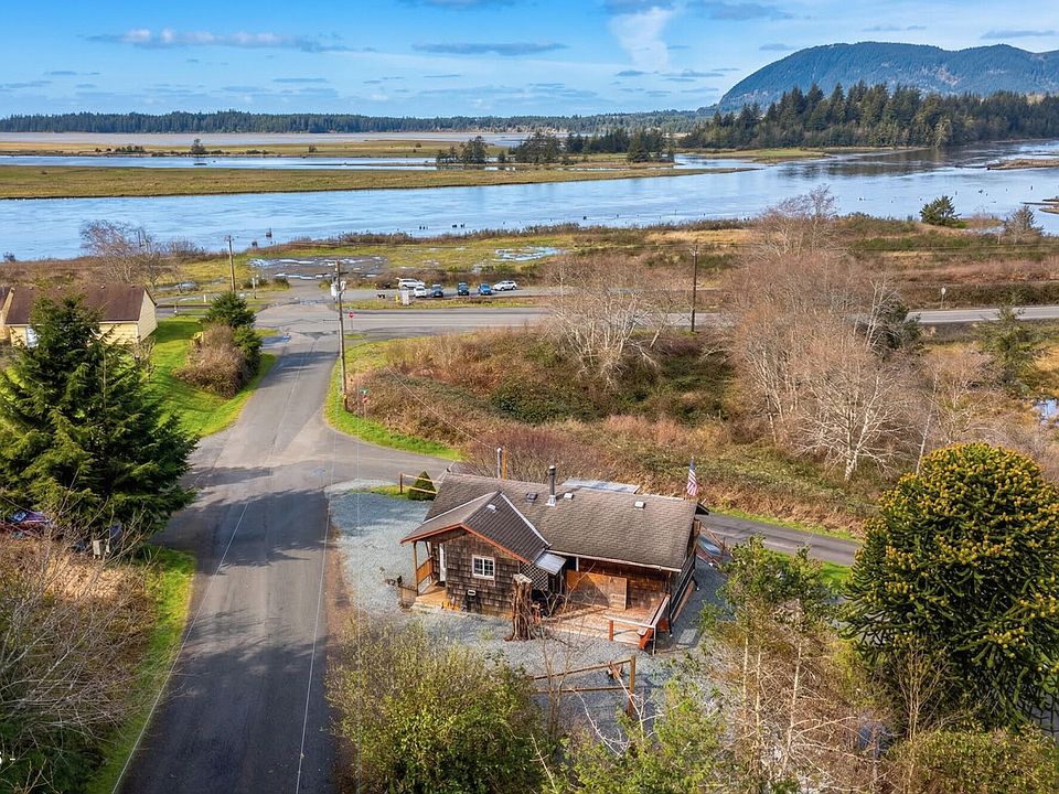 1st image of 107 Hemlock St