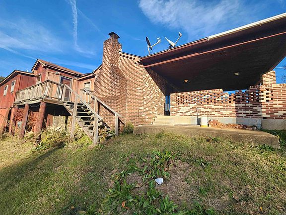 4th image of 994 Lincoln Dr