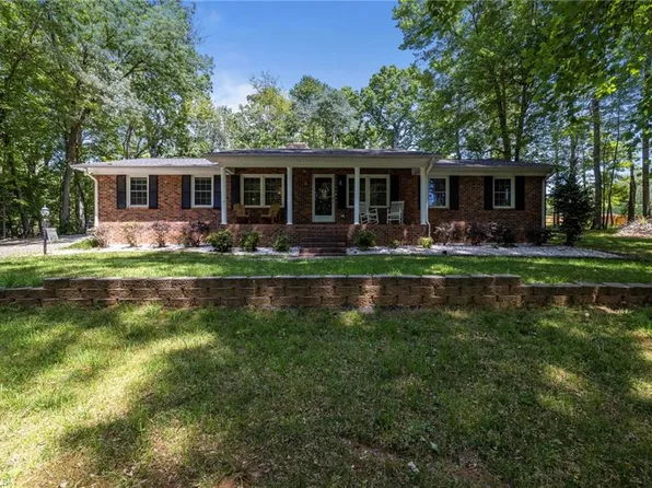 4453 Friendly Ln, Ramseur, NC 27316