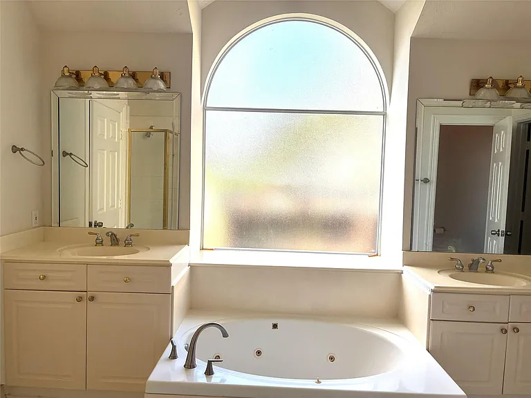 2203 Summer Bay Ct — Photo 12
