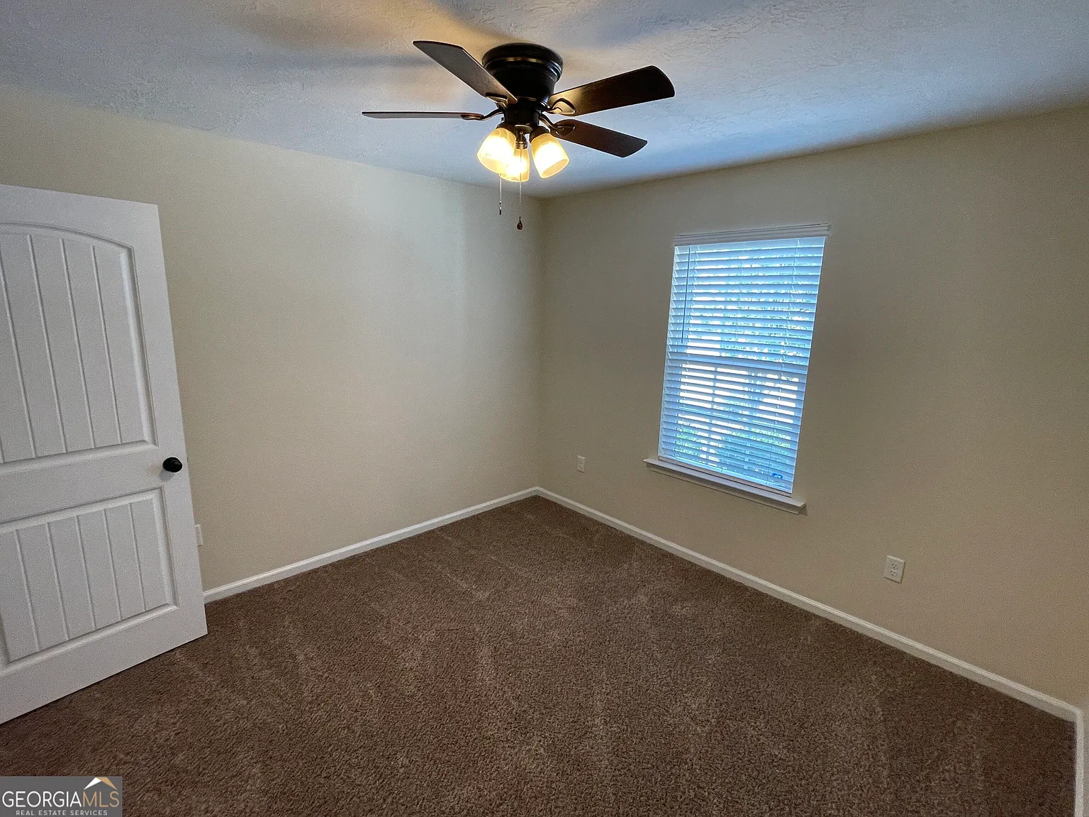 2 bed, 2.0 bath, 1092 sqft, $1,400 — Photo 3