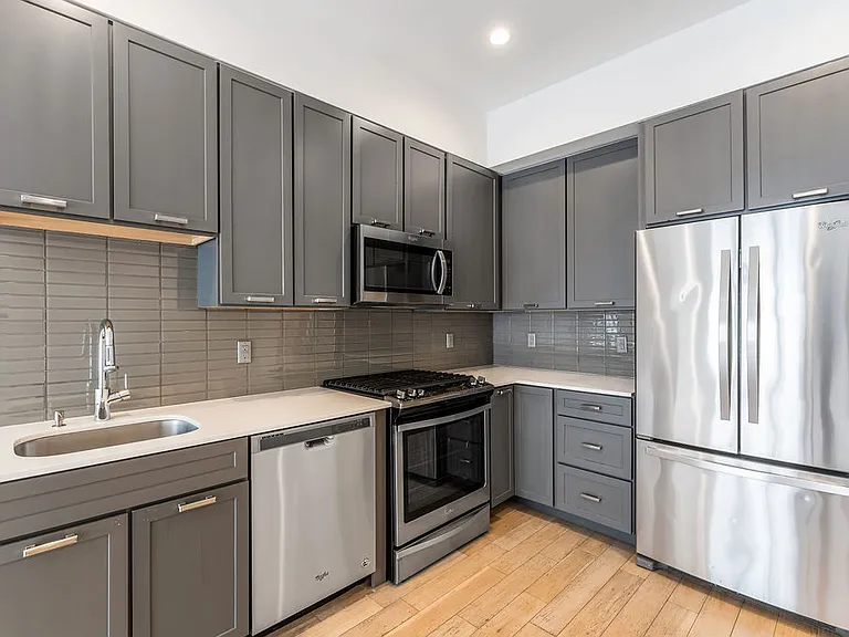 347B Claremont Ave #B — Photo 2