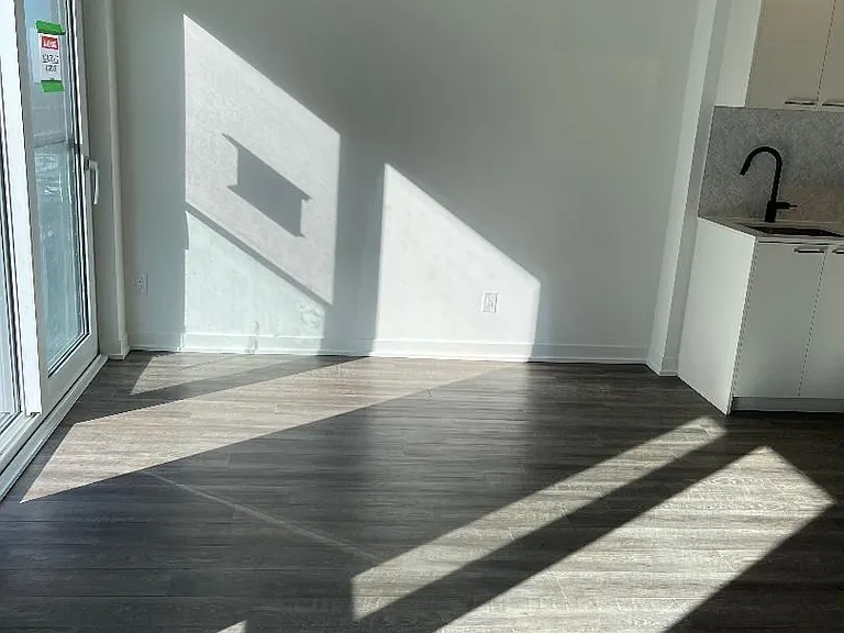 1808 Saint Clair Ave W #409 — Photo 22