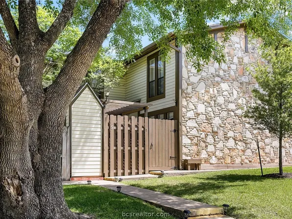 2411 De Lee St APT 5, Bryan, TX 77802
