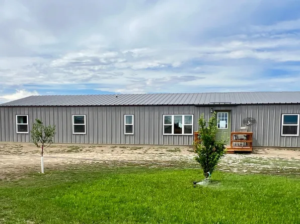 795 Black Mountain Rd, Thermopolis, WY 82443