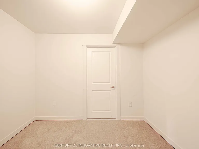 2057 Horace Duncan Cres #BASEMENT — Photo 17