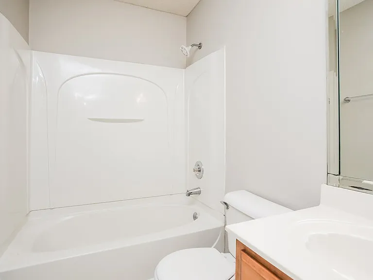 8459 Cross Point Dr — Photo 16