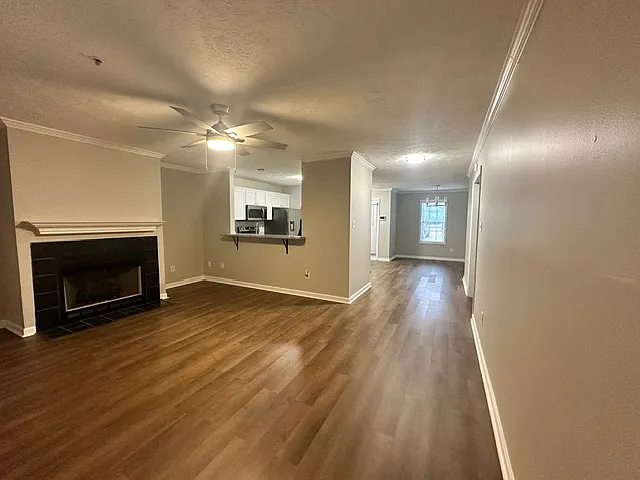 300 Bubble Creek Ct #1 — Photo 3