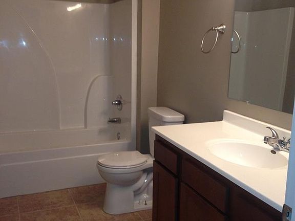 4th image of 179 Trail Loop Dr Unit 104