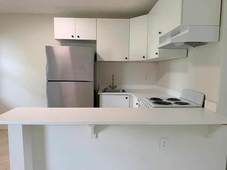 5174 NE 6th Ave #526 — Photo 11