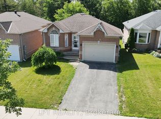 173 Loon Ave, Barrie, ON L4N8X3