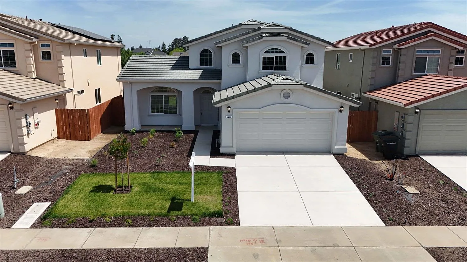 5630 Landon Ln photo 1