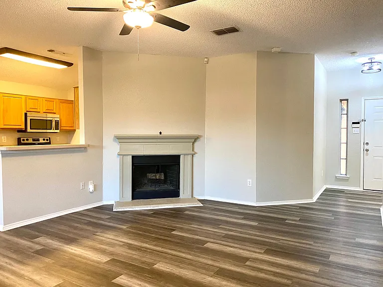10252 Tustin Ter — Photo 17