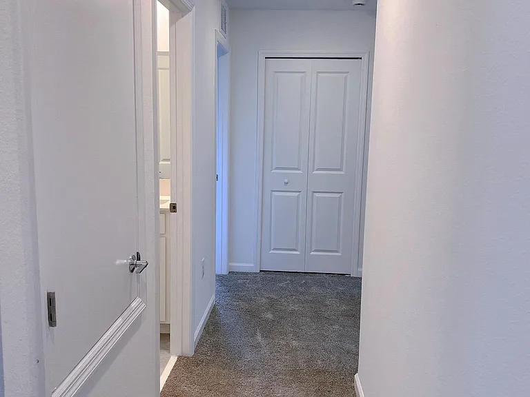352 Loch Ct — Photo 21