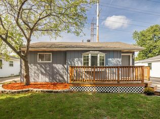 8208 Gordon Dr, Highland, IN 46322