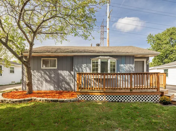 8208 Gordon Dr, Highland, IN 46322