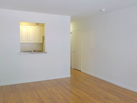 4th image of 128 E 85th St APT 3C