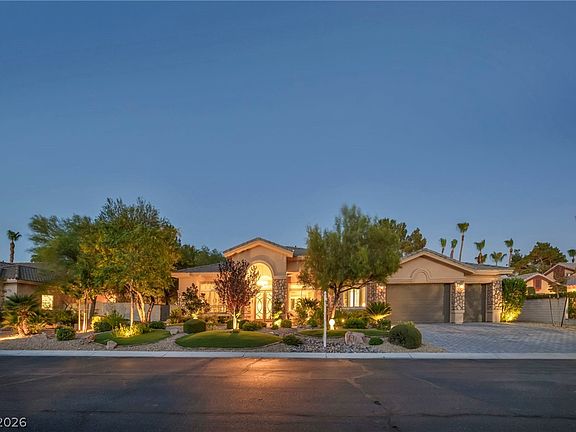 3rd image of 4702 Blue Mesa Way