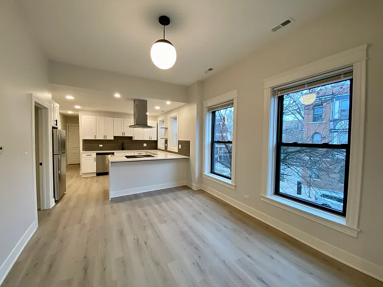 1034 W Belmont Ave #2F — Photo 18