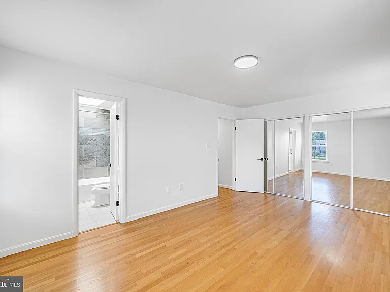 17515 Sabrina Ter — Photo 19