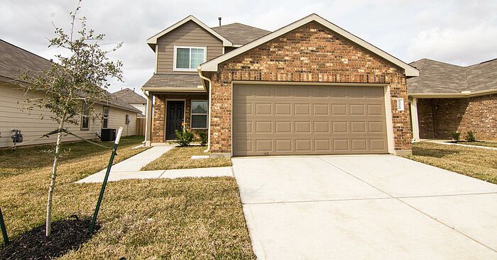 1st image of 24210 Treviso Gardens Dr