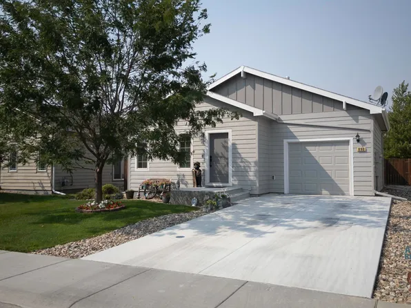 890 S 3rd Avenue, Mills, WY 82604