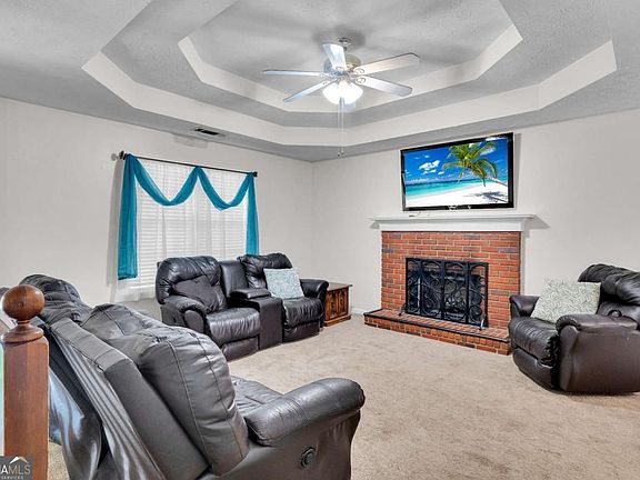 3rd image of 7281 Plum Creek Dr