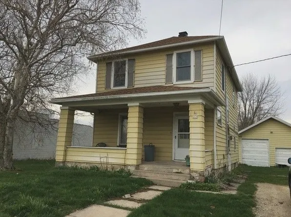 460 W Lincoln Ave, Hinckley, IL 60520