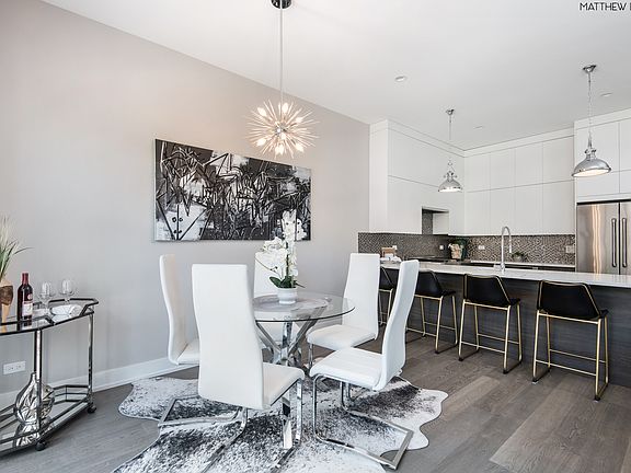 4th image of 2930 N Lincoln Ave #2
