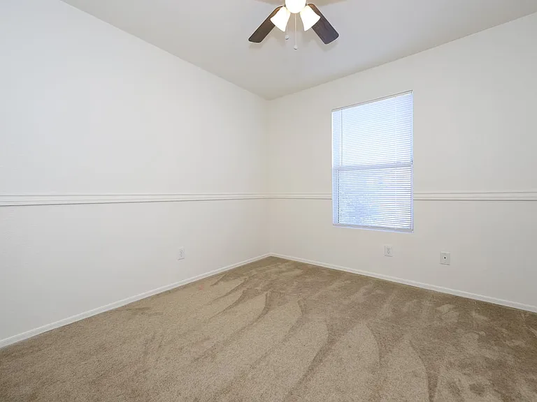 2083 S McConnell Dr — Photo 20