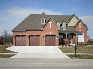 21457 S Redwood Ln, Shorewood, IL 60404