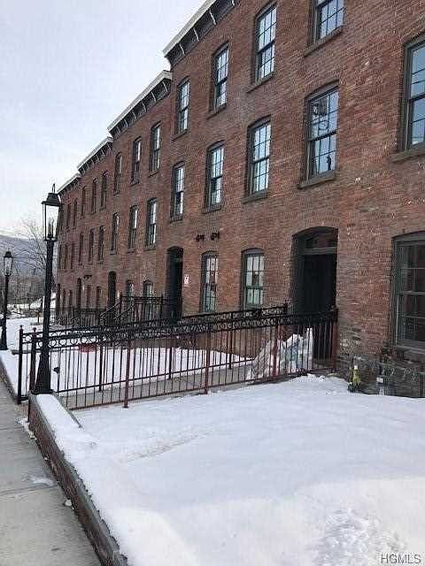 1st image of 73 Renwick St APT B