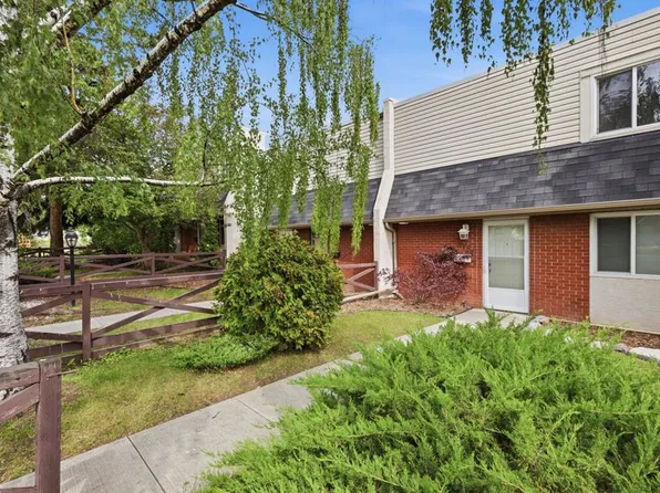 316 S 84th Ave SE, Calgary, AB T2H 1N5