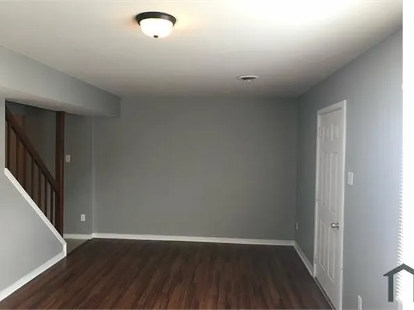 204 Knightsmanor Ct, Richmond, VA 23227