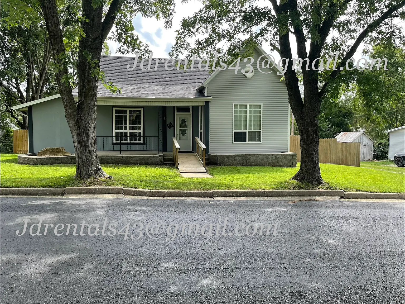 3 bed, 1712 sqft, $1,350 — Photo 1