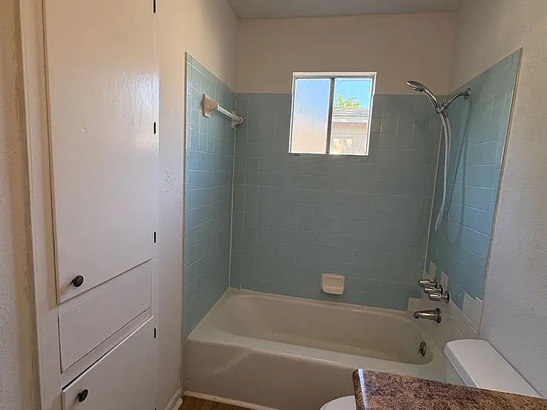 513 Sassafras Ave — Photo 8
